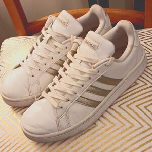 Adidas court sneakers size 7